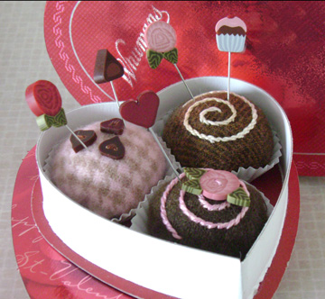 Stuck On You Pincushion Kit